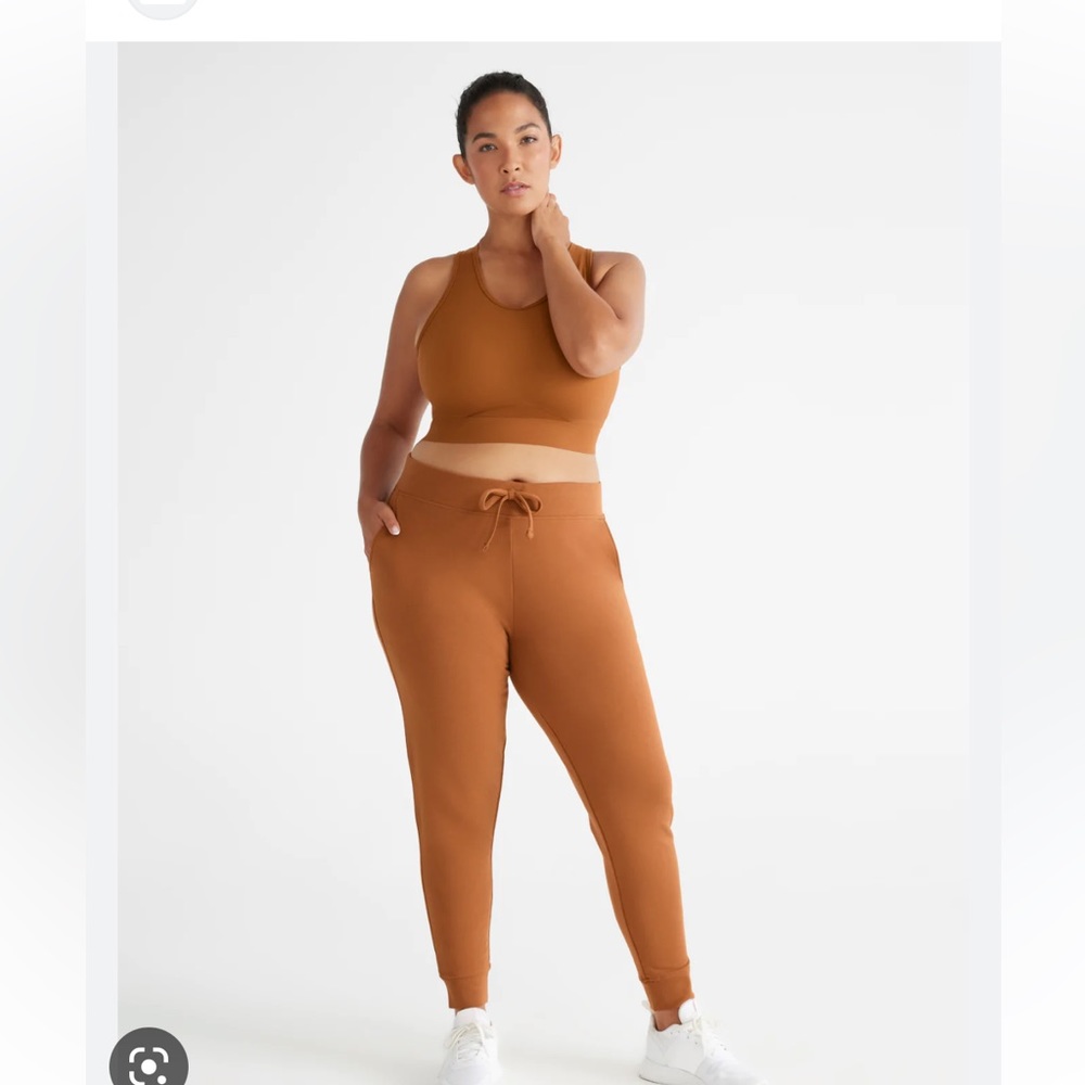 Knix Go to go Jogger Set size small